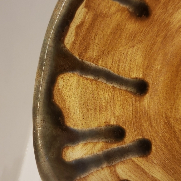 BOWL Ornate brown triangle shaped bowl pottery SAHER 09 on bottom decorative - Picture 5 of 11